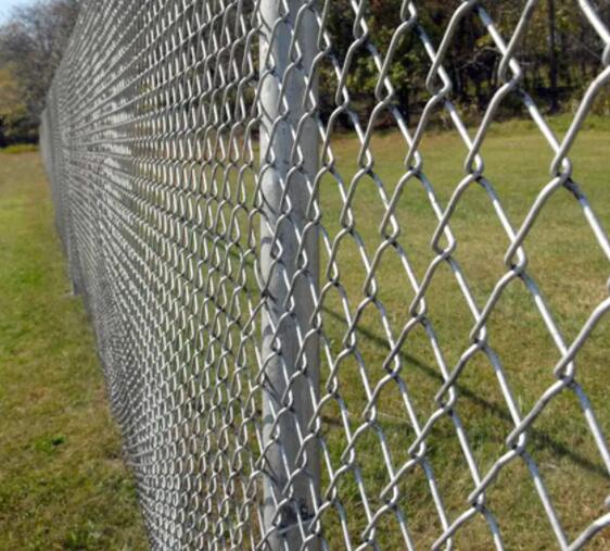 Dip plastic hook mesh and galvanized hook mesh processing is the same