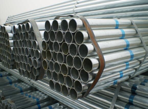 Why do greenhouses like to use galvanized steel pipe treatment?