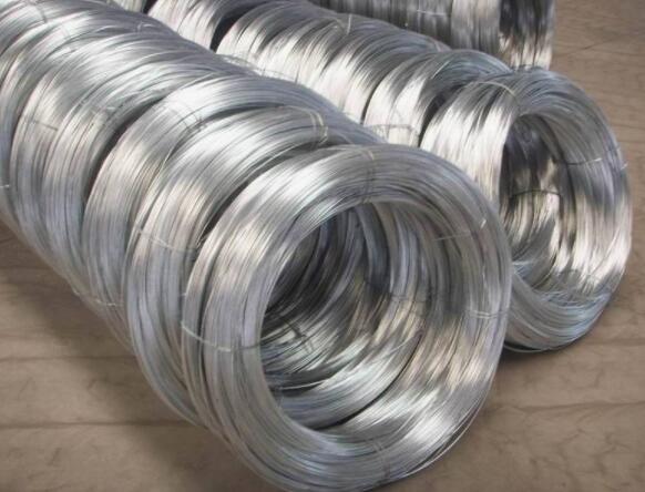 Large roll galvanized wire galvanized layer formation process