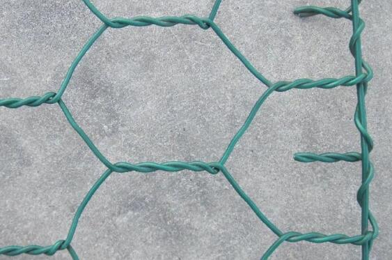 Plastic clad hexagonal chicken wire