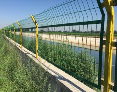 How To Maintain The Highway Guardrail Net